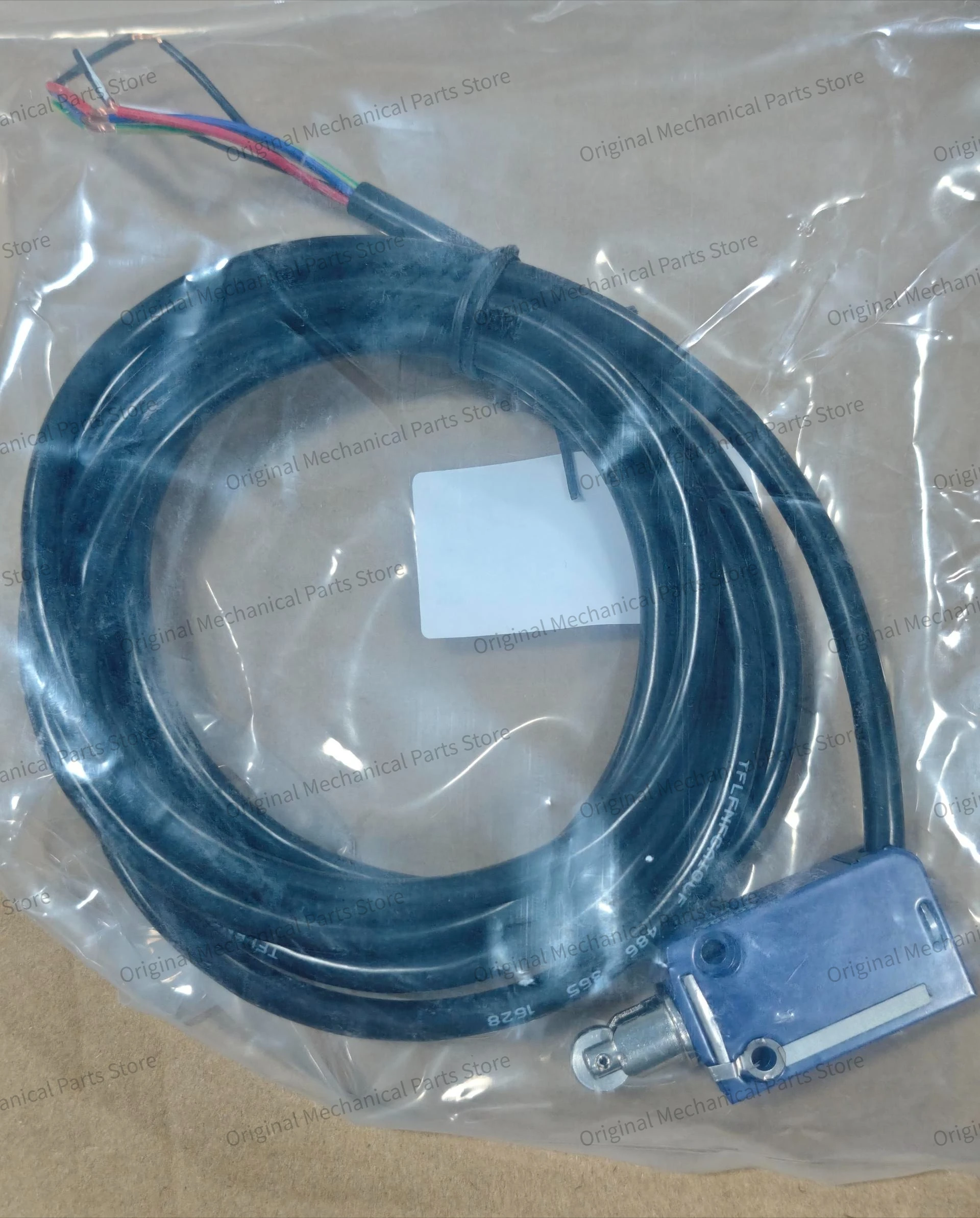 مفتاح تحديد الحركة XCMD2102L3  - مراجعة Limit Switch وسعره